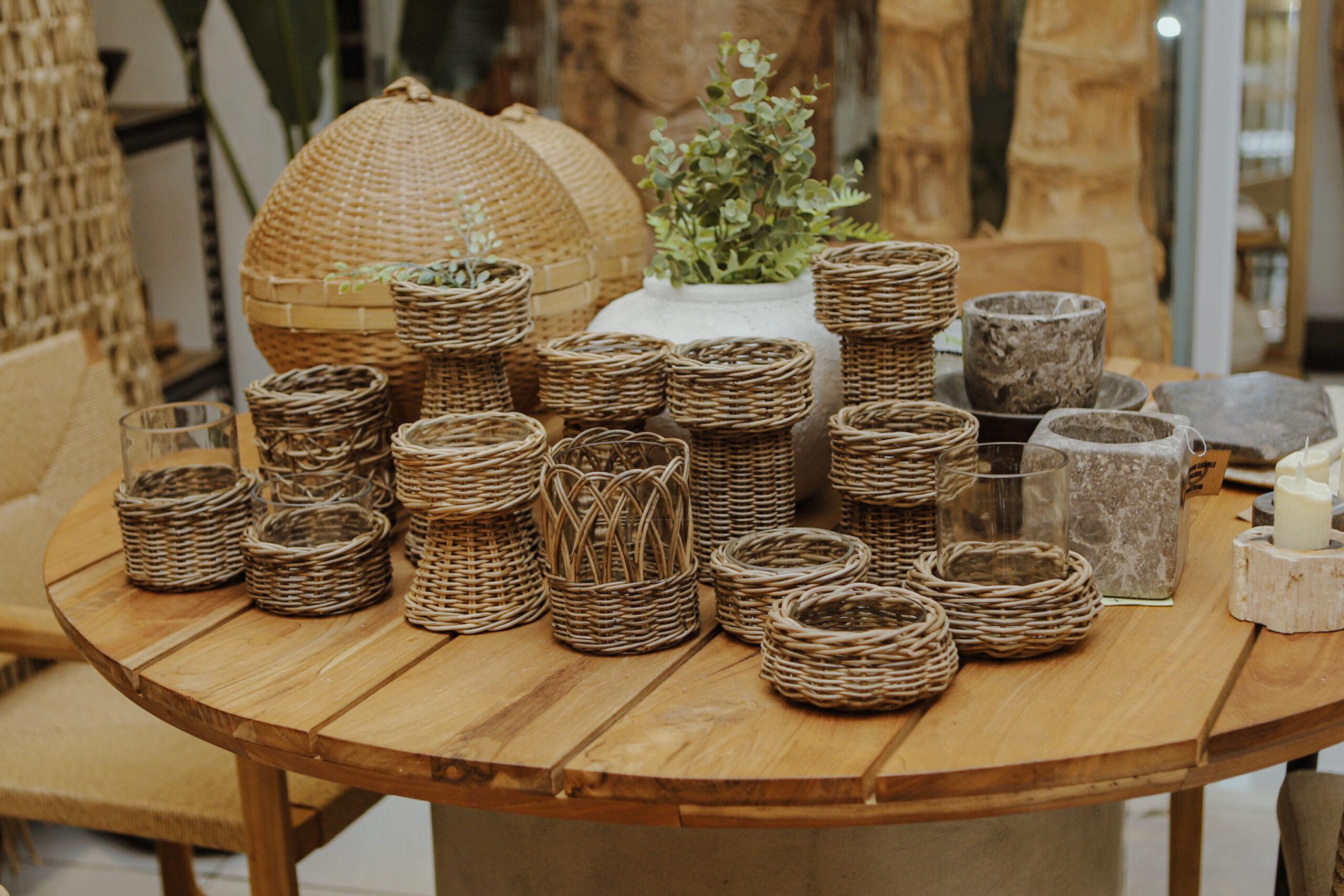 Showroom accessories